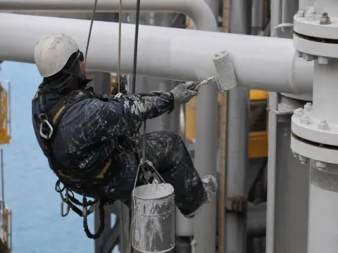 Vopsire de conducte industriale — alpinism utilitar industrial